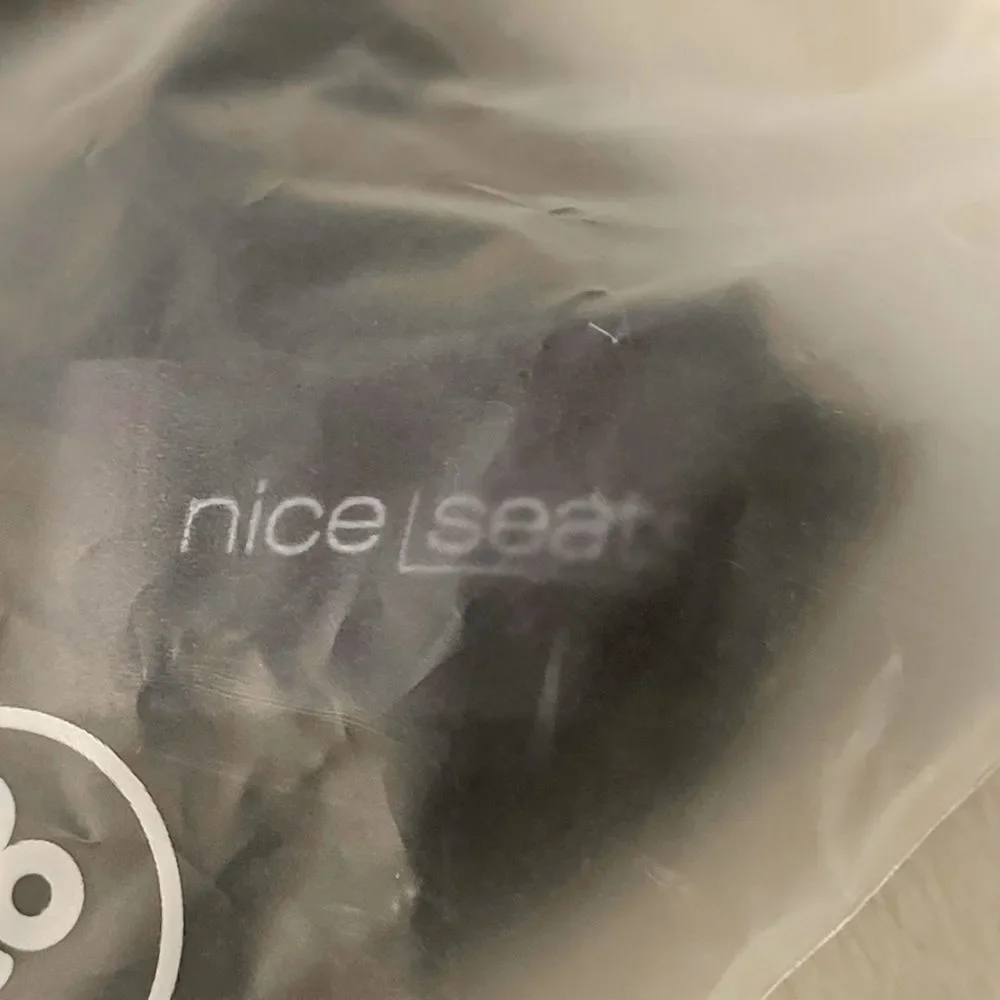 NiceSeats Airplane Seat Cover Black Drawstring Pouch Bus Train Travel OS New